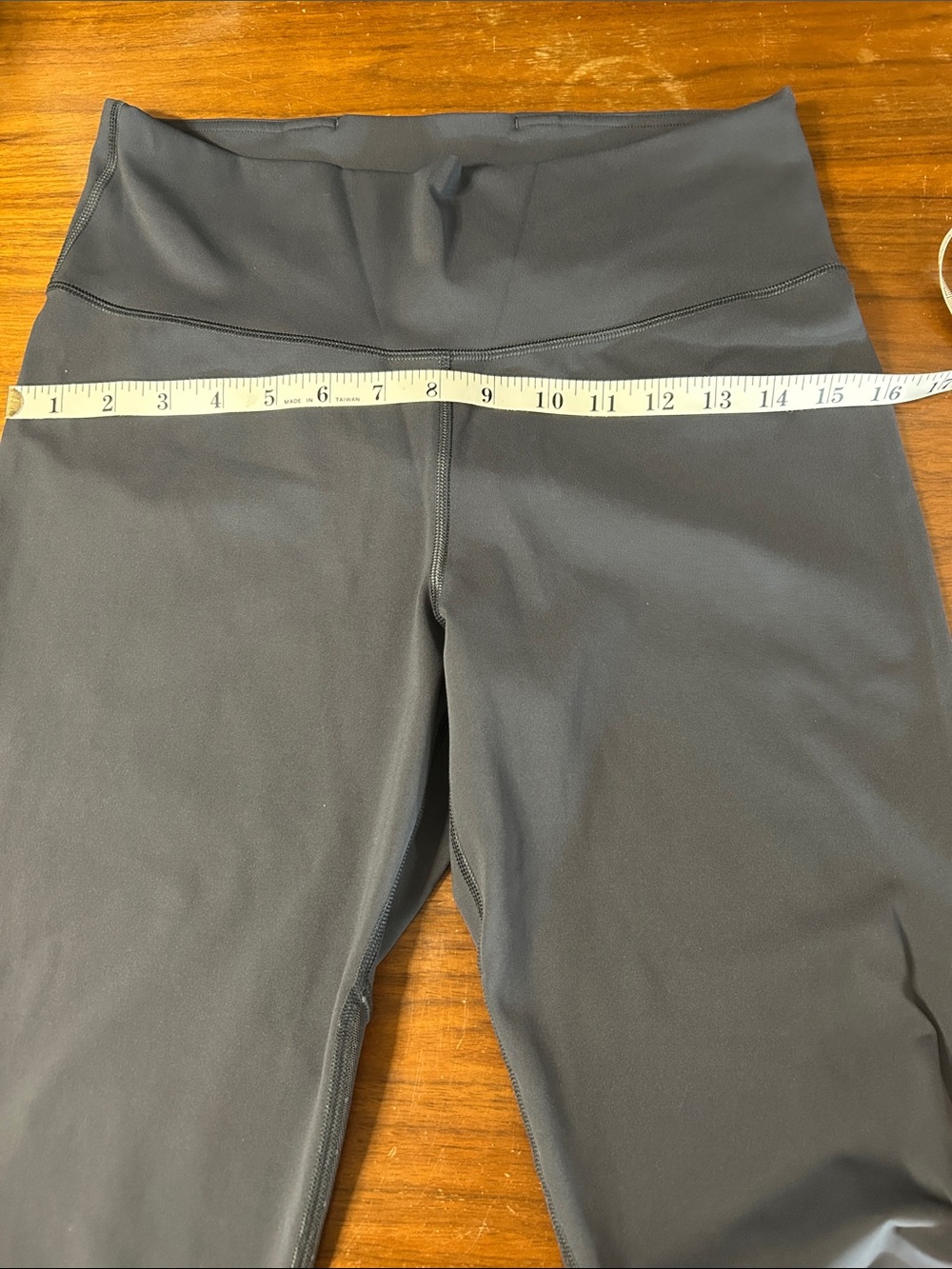 lululemon athletica gray Women's Performance Leggings - Picture 10 of 12